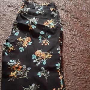 Black pants with flowers